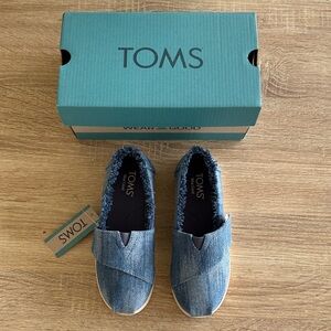 TOMS Denim Blue Casual Slip-Ons KIDS